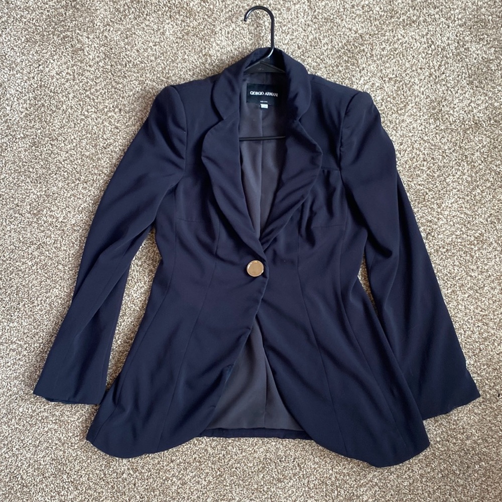 Vintage Giorgio Armani blazer!!